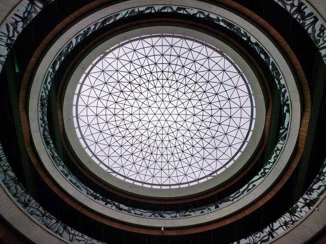 什么叫穹顶?穹顶的定义、结构与建筑应用解析