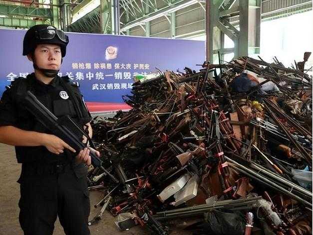 关于枪支安全问题的深度探讨:揭秘枪击事件背后的真相与影响——关注公众安全需求