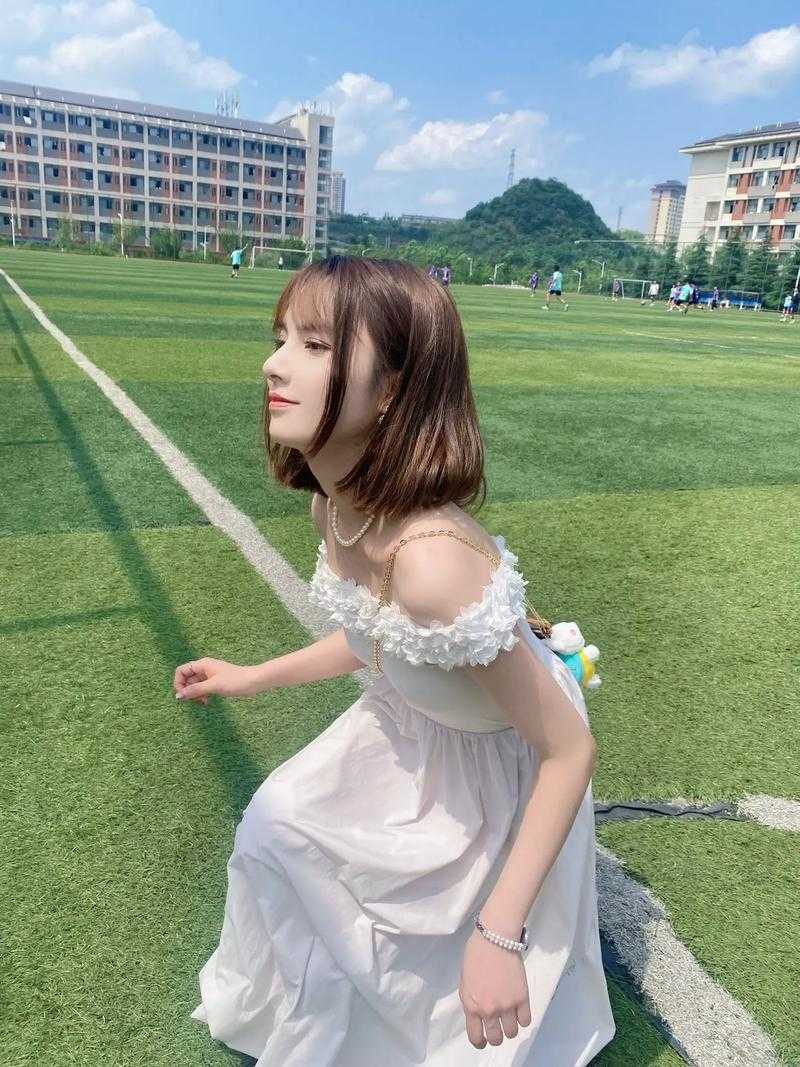 闪耀青春风采:00后的照片故事,展现独特个性与活力