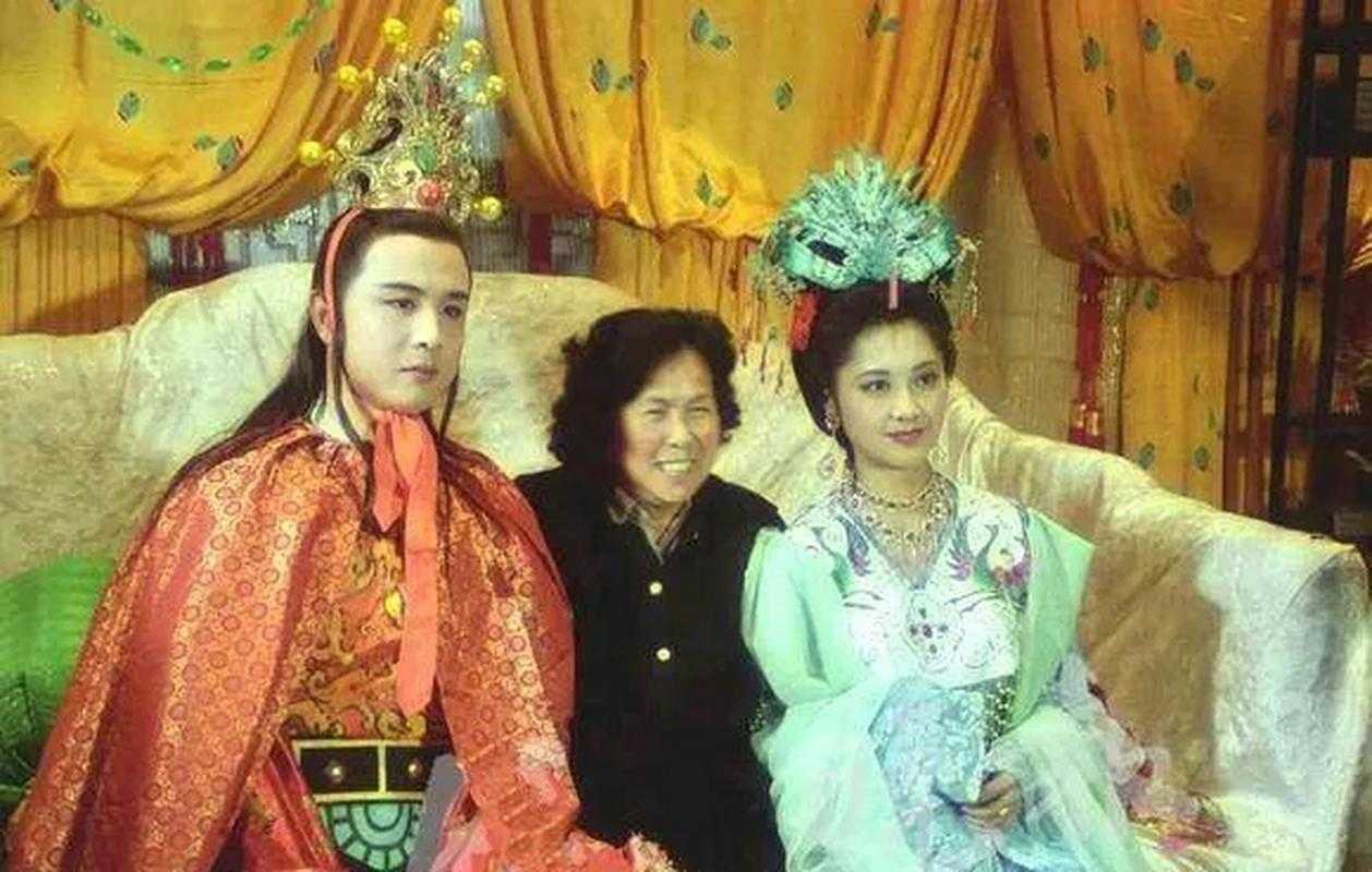 魂归骊宫1987:昔日女儿国传奇,今昔对比,是否依旧如旧?