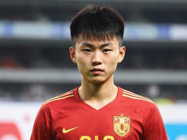 张子宇国家队首秀技术分析,张子宇国家队首秀技术解构,突破/射门/防守三维度表现评估