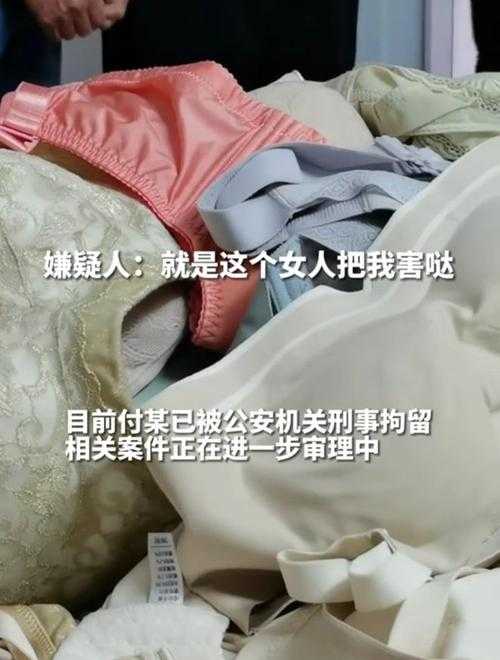 男子偷烤肠顺走两个榴莲全程监控拍下，菜场监控室人员透露这些细节