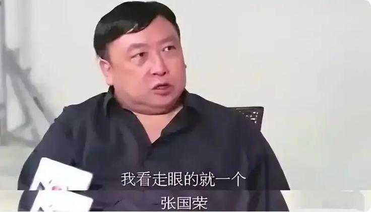 好的,我现在需要处理用户的这个请求,帮他写一篇关于王晶曝张国荣自杀原因的1209字原创文章。首先,我得仔细分析用户的具体要求,确保不遗漏任何细节